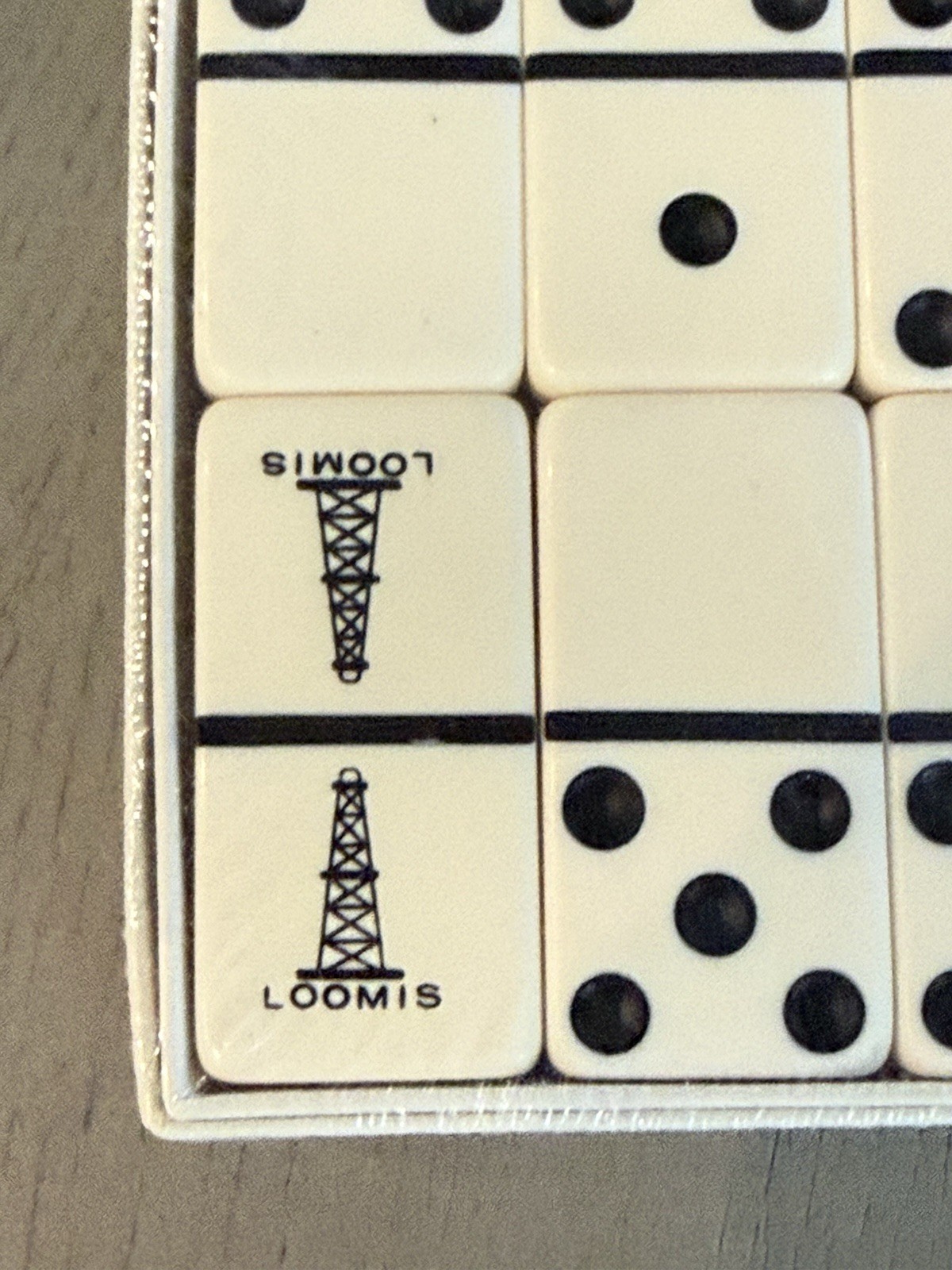 Dominoes Extra Thick Marblelike Double Six Branded Loomis Corp Oil Derrick USA
