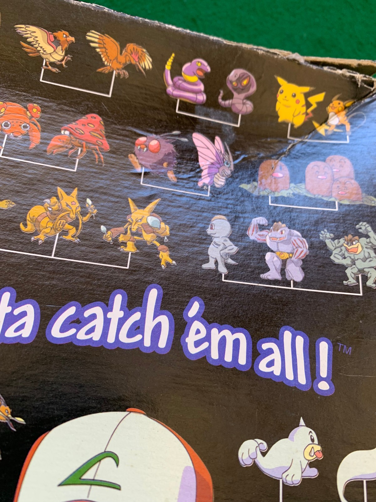1999 POKEMON MASTER TRAINER board game. Only Missing 1 pink chip. (Tentacool)