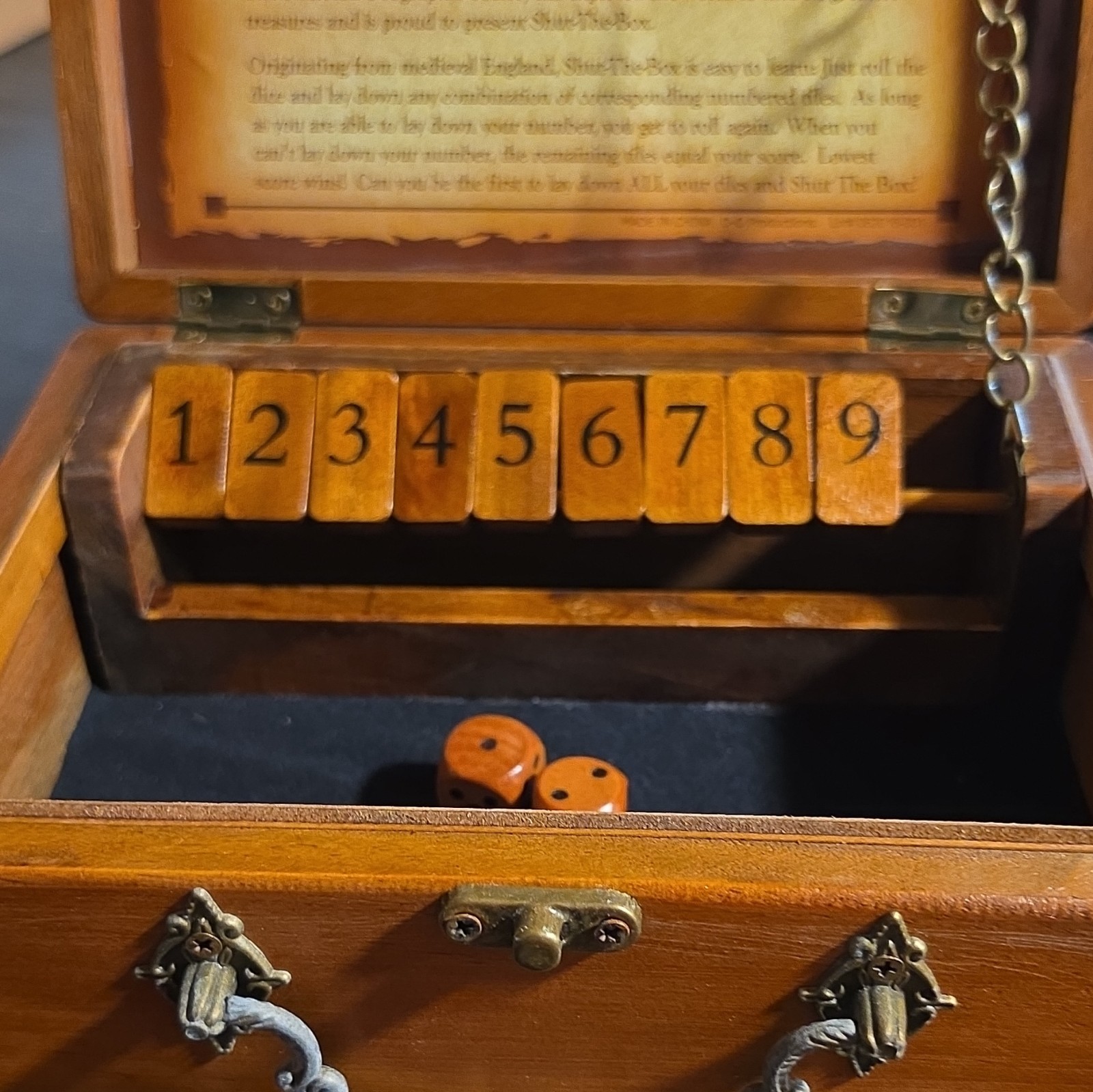 National Geographic Shut the Box Dice Game Wooden Box Geography Ages 8-11