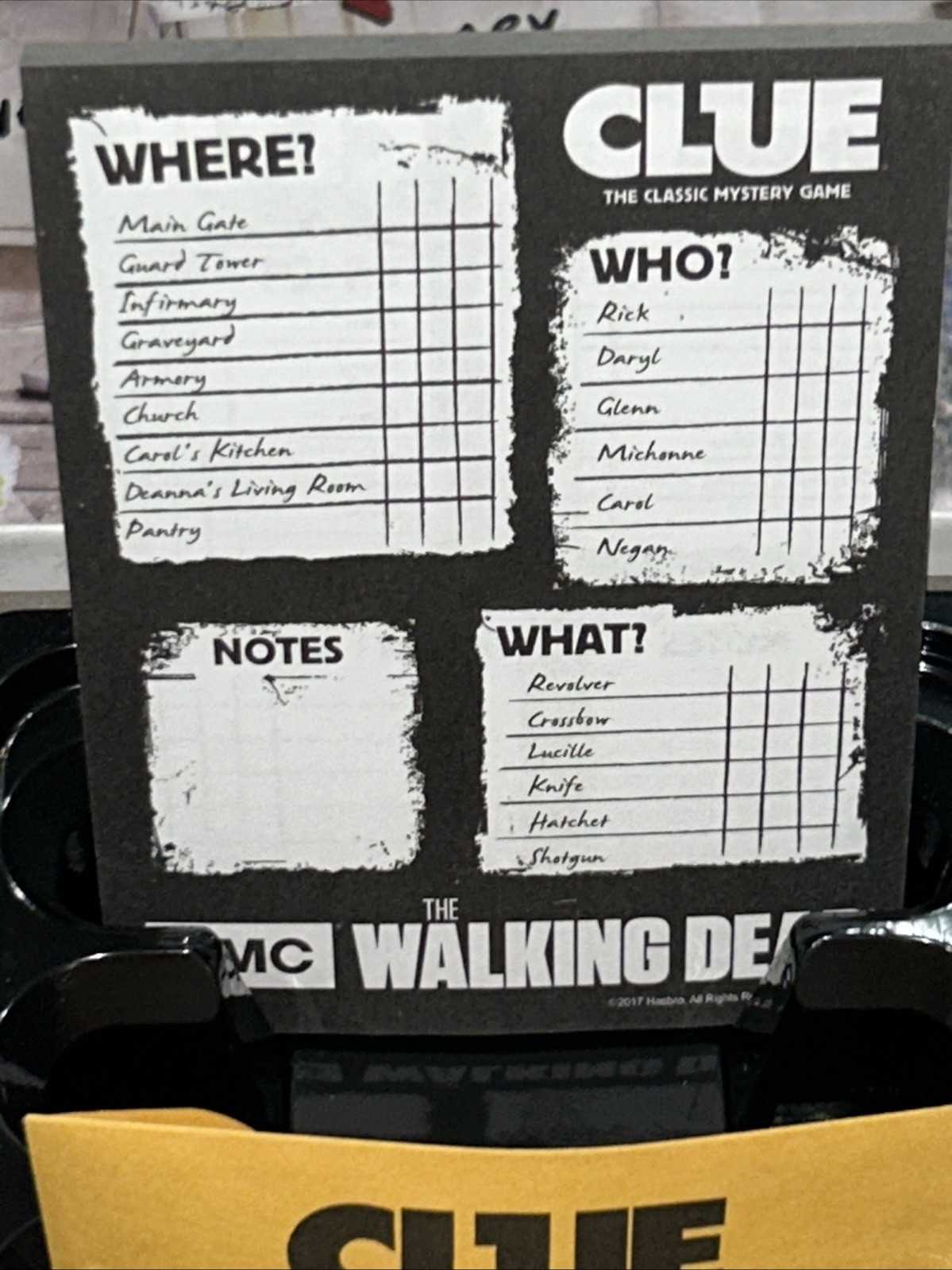 Clue: The Walking Dead – The Classic Mystery Game (2017) Complete AMC