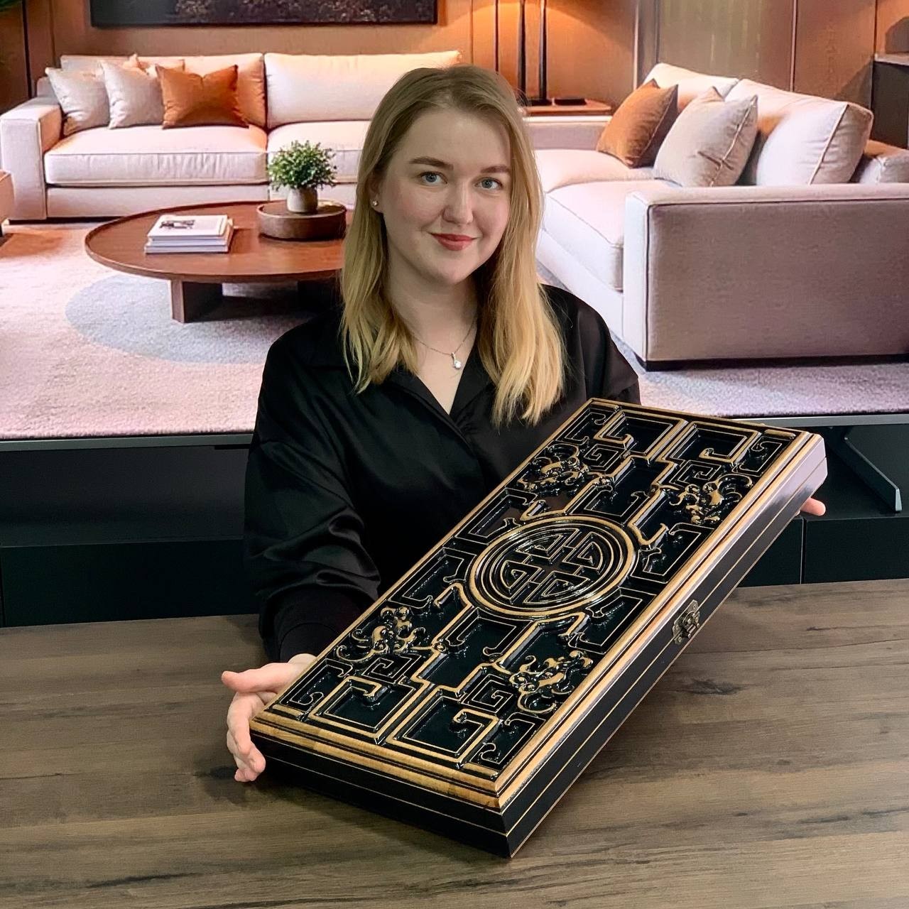 Luxury Wood Backgammon Set Lion Design Handmade Maple Wood Custom Gift 24″