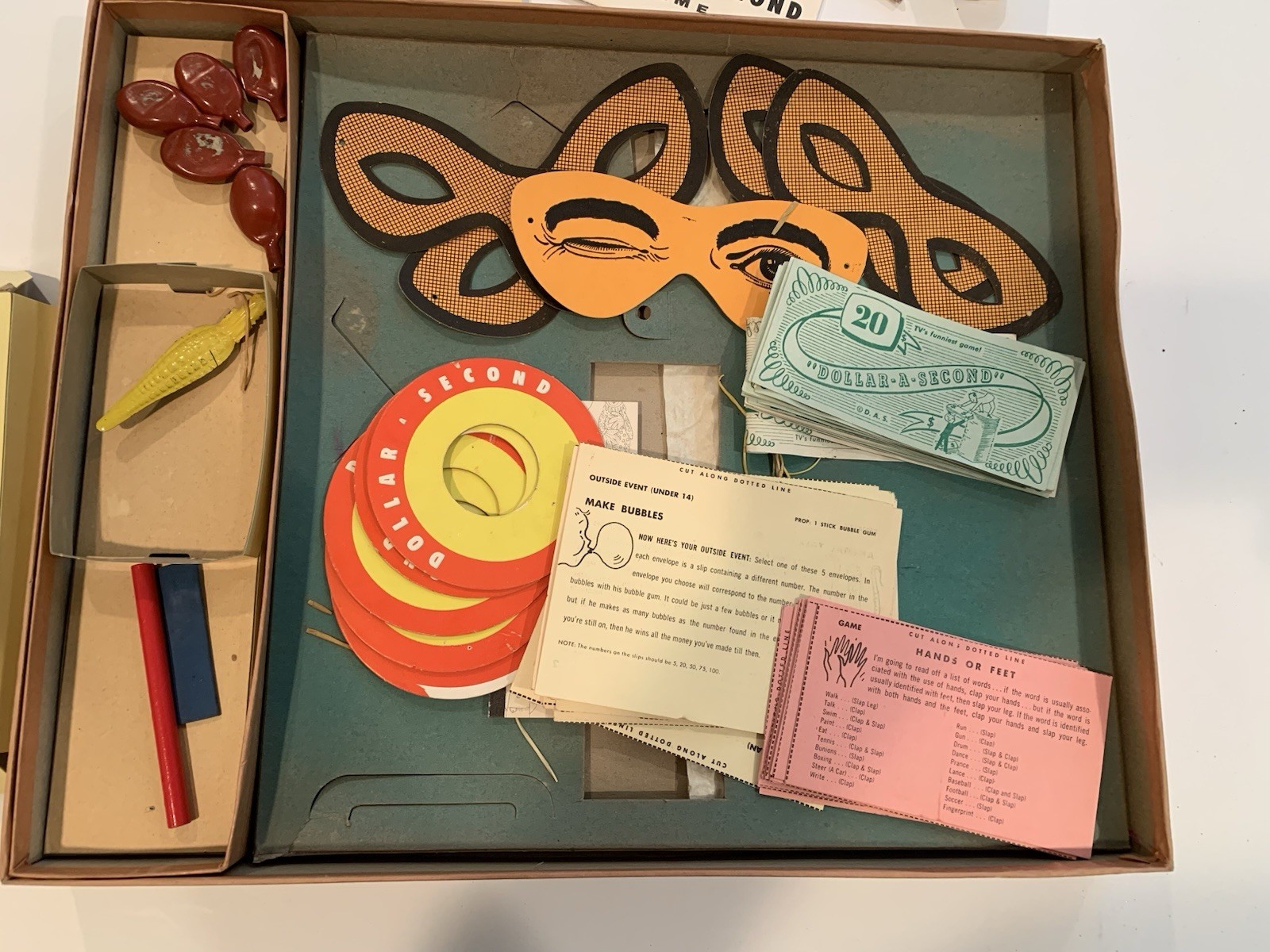 Lowell Toys Boardgame Dollar A Second Game