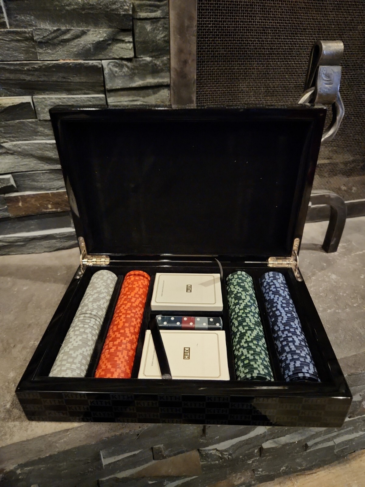 Kith Kithmas 2021 Poker Set – 2x Cards, Chips & Dice New Never Used