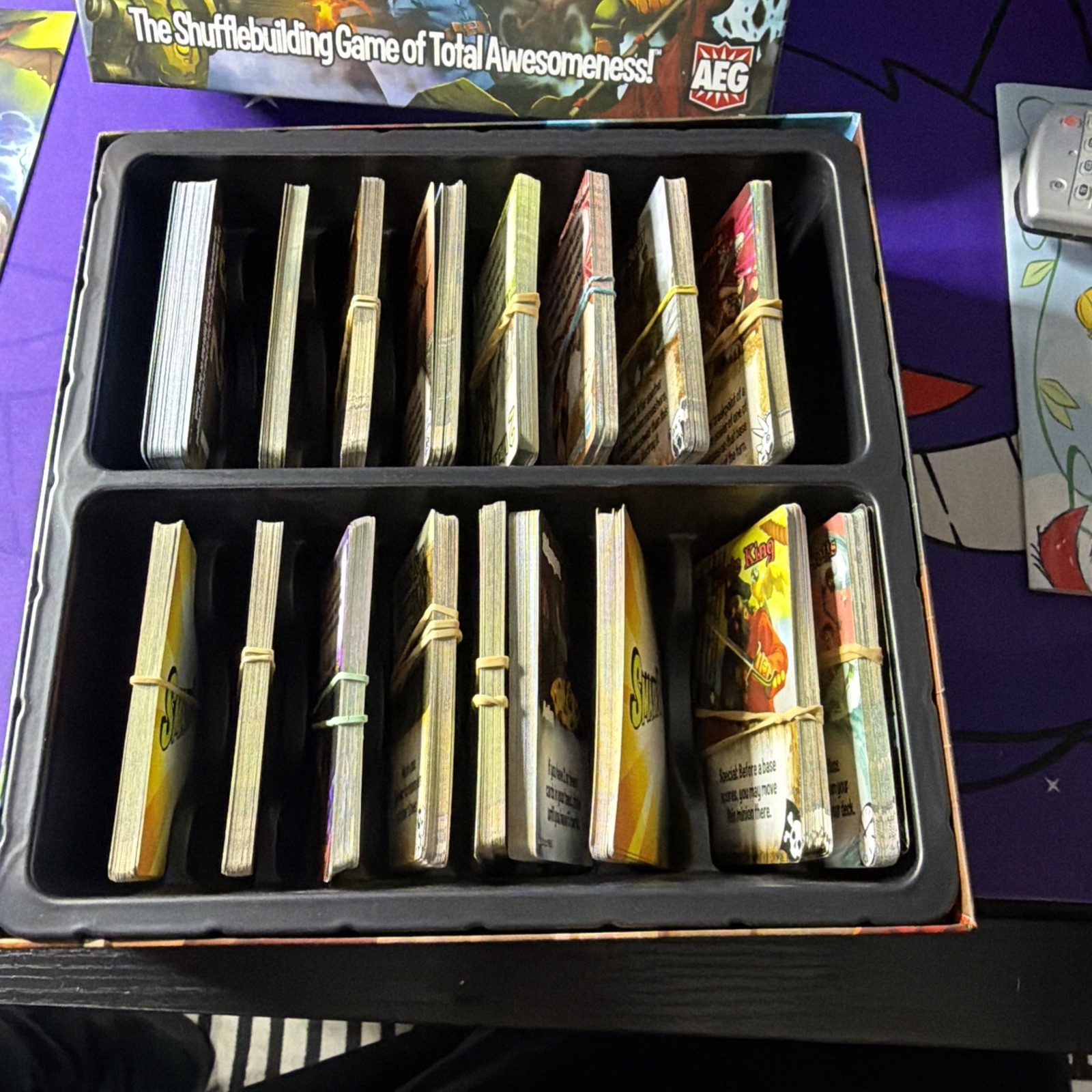 Smash Up Base + silence Fiction Double& Awesome Level 9000 Expansions (complete)