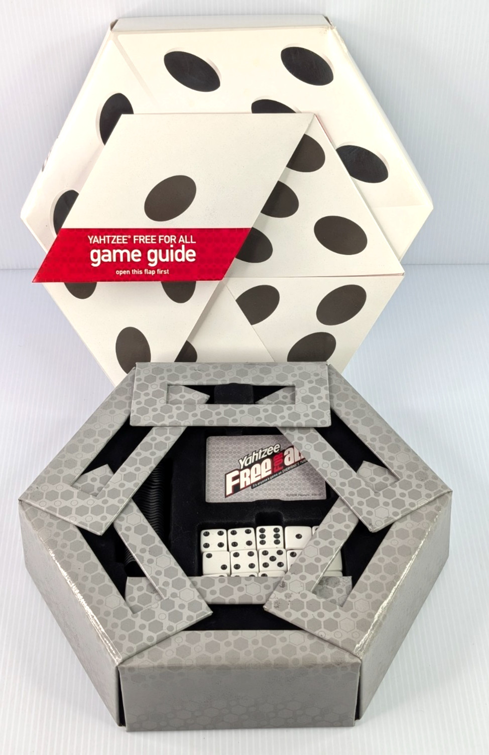 Yahtzee Free for All 100% COMPLETE Parker Brothers 2008 Family Dice Game
