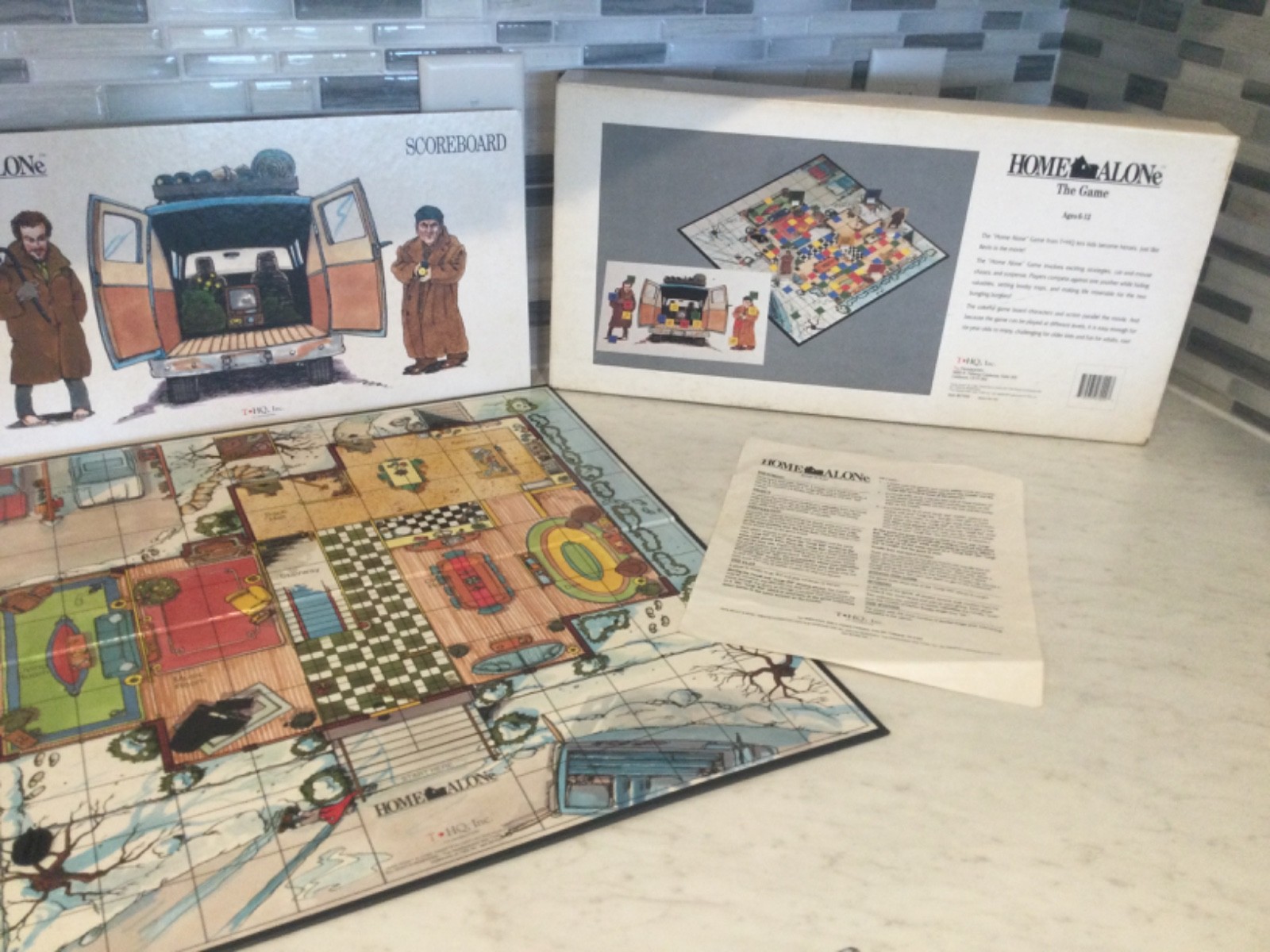 VINTAGE HOME ALONE BOARD GAME 1991 COMPLETE