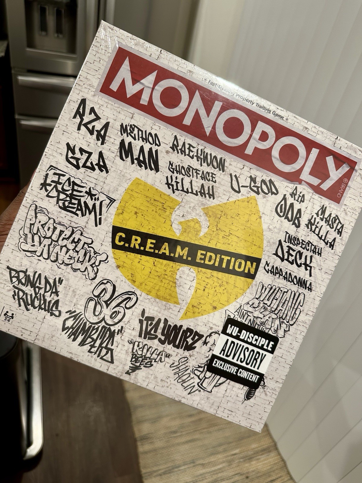 MONOPOLY WU-TANG CLAN C.R.E.A.M. EDITION (BOARD GAME)