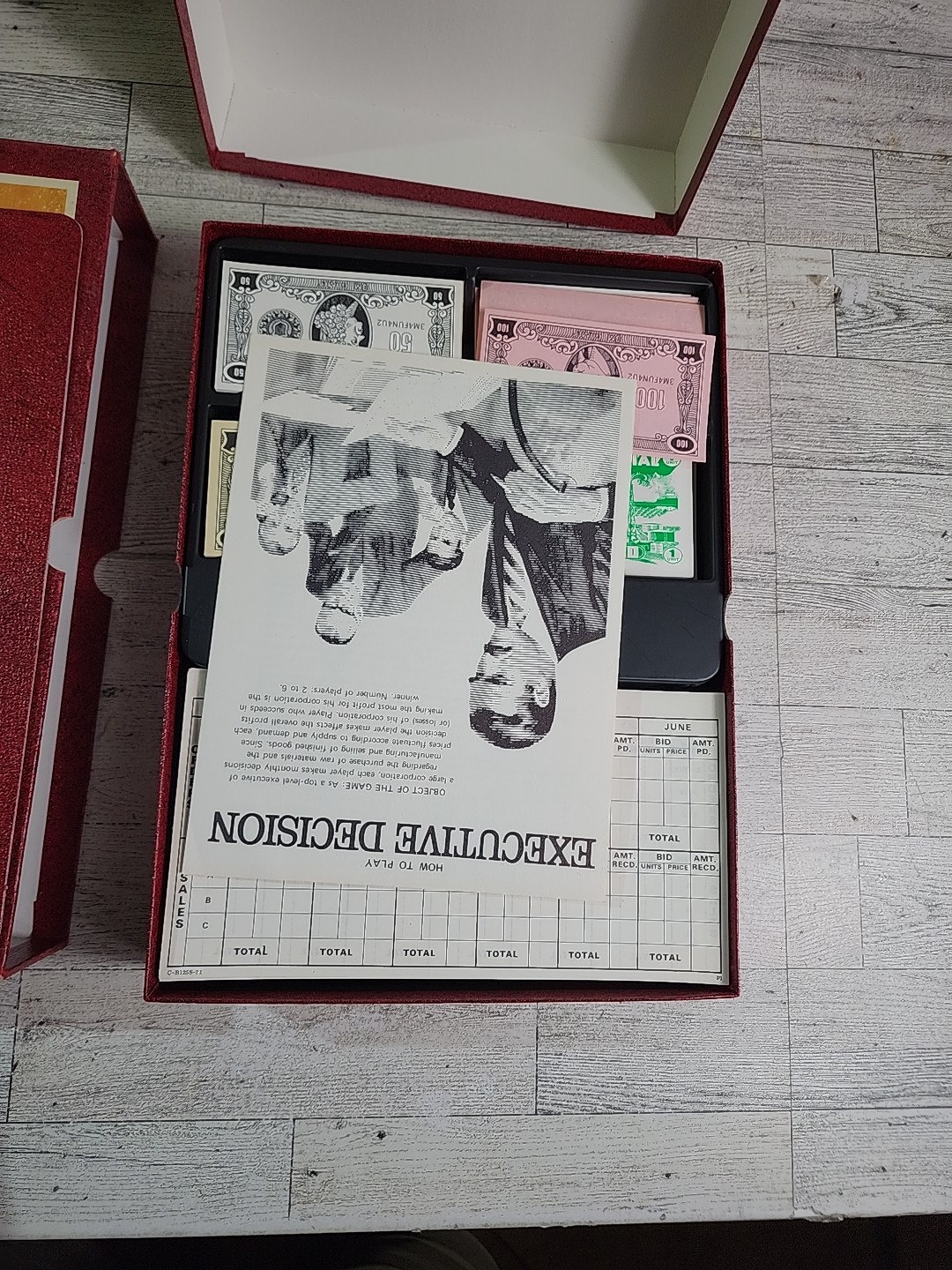 Vintage Bookshelf Board Game “EXECUTIVE DECISION” 1971 3M Faux Book