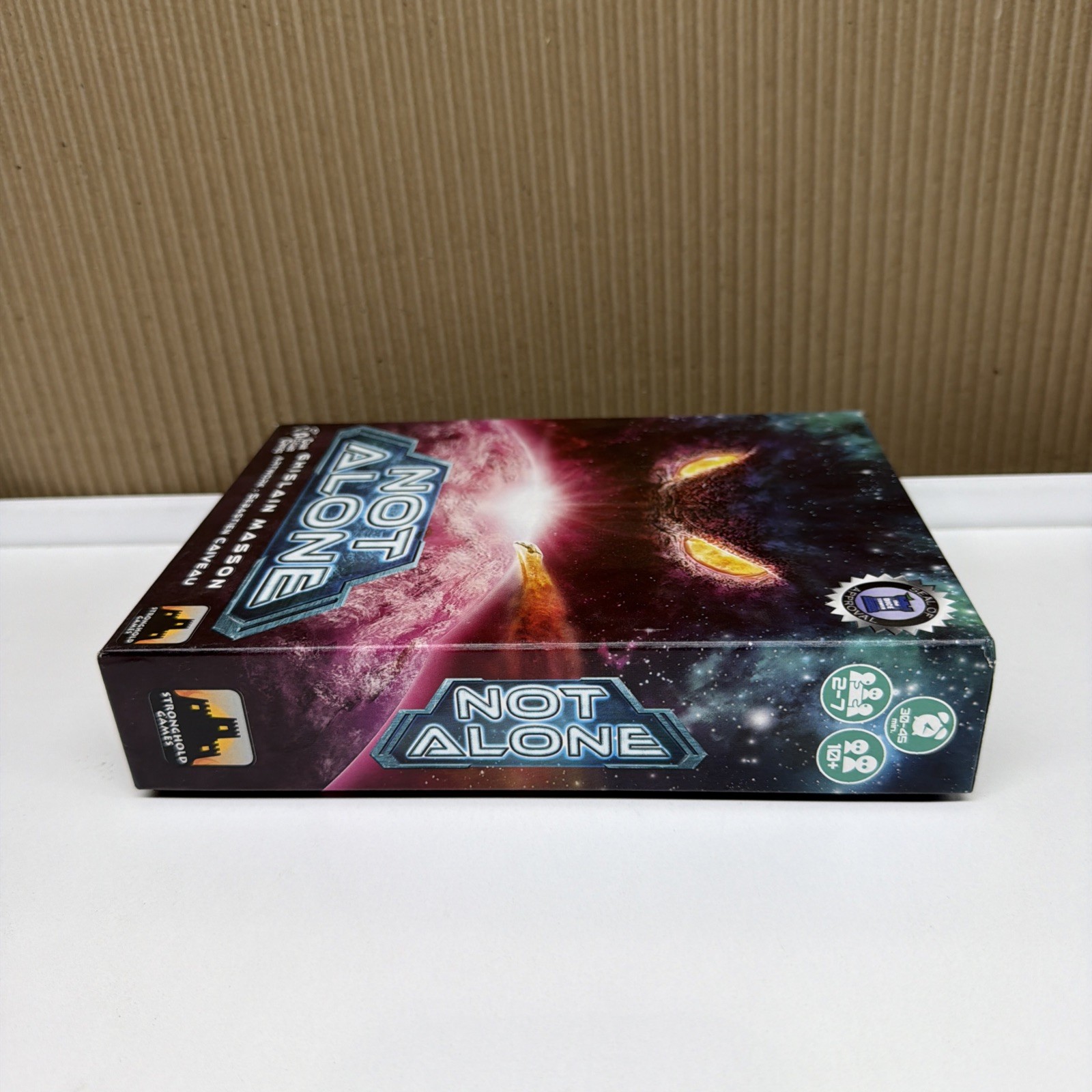 Not Alone – Sci-fi Horror Card Strategy Board Game Stronghold Games Rare OOP