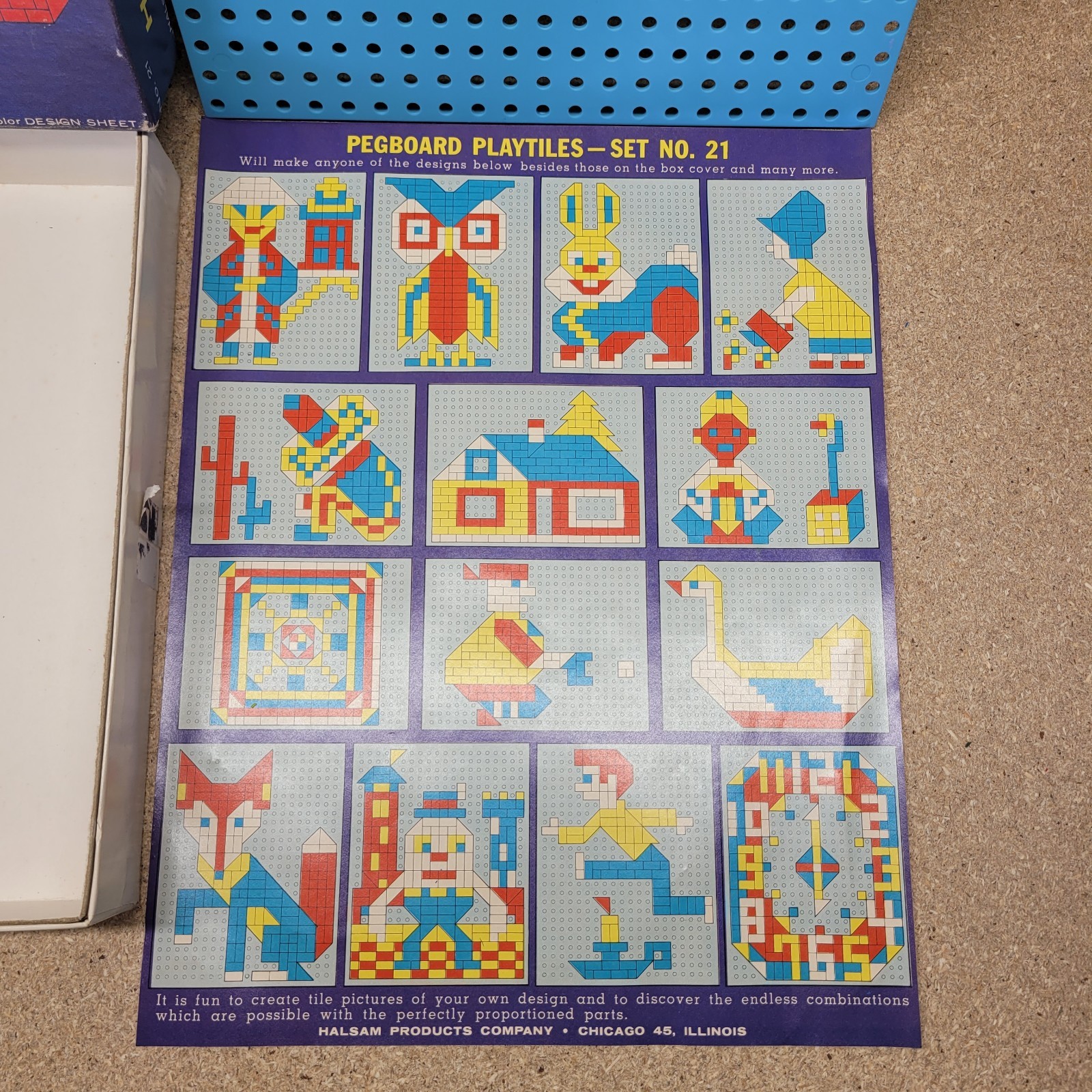 Vintage Halsam Play Tiles – Plastic Peg Board 221 Colored Pieces & Picture Guide
