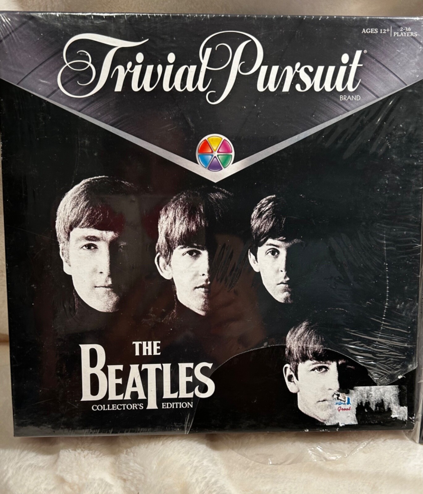 NEW THE BEATLES TRIVIA PURSUIT COLLECTOR’S EDITION & BEATLES WHITE ALBUM PUZZLE