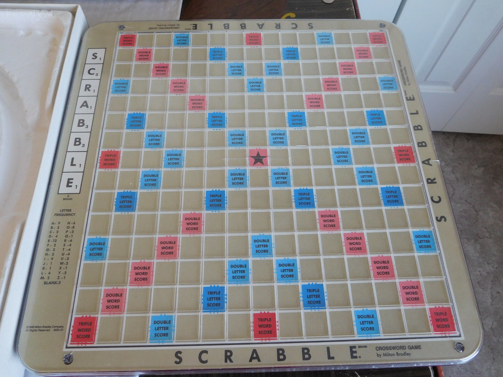 Vintage SCRABBLE GAME 4034 complete Deluxe edition Milton Bradley ROTATING 1989