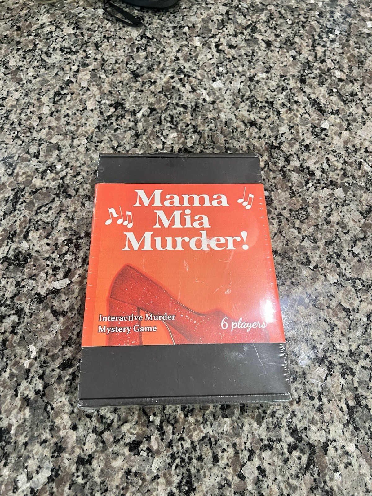 Red Herring Games-Mama Mia Murder -Murder Mystery Dinner Party Game 6 Players