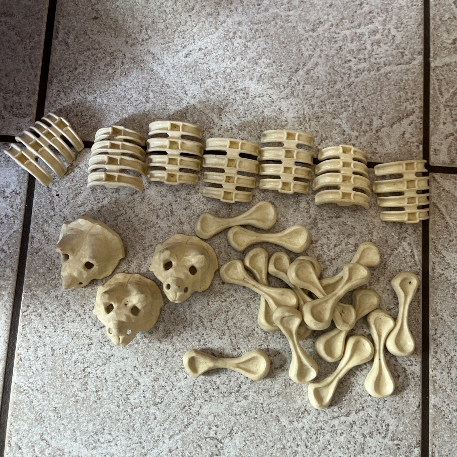 VINTAGE Gabriel Colossal Fossil Fight! Incomplete, please read for details!