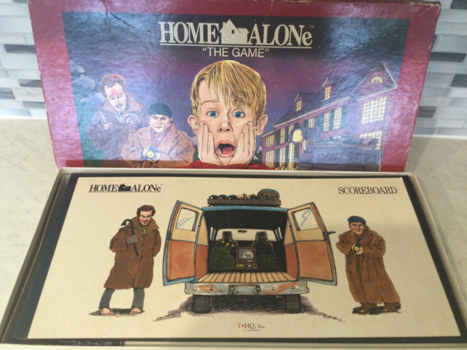 VINTAGE HOME ALONE BOARD GAME 1991 COMPLETE
