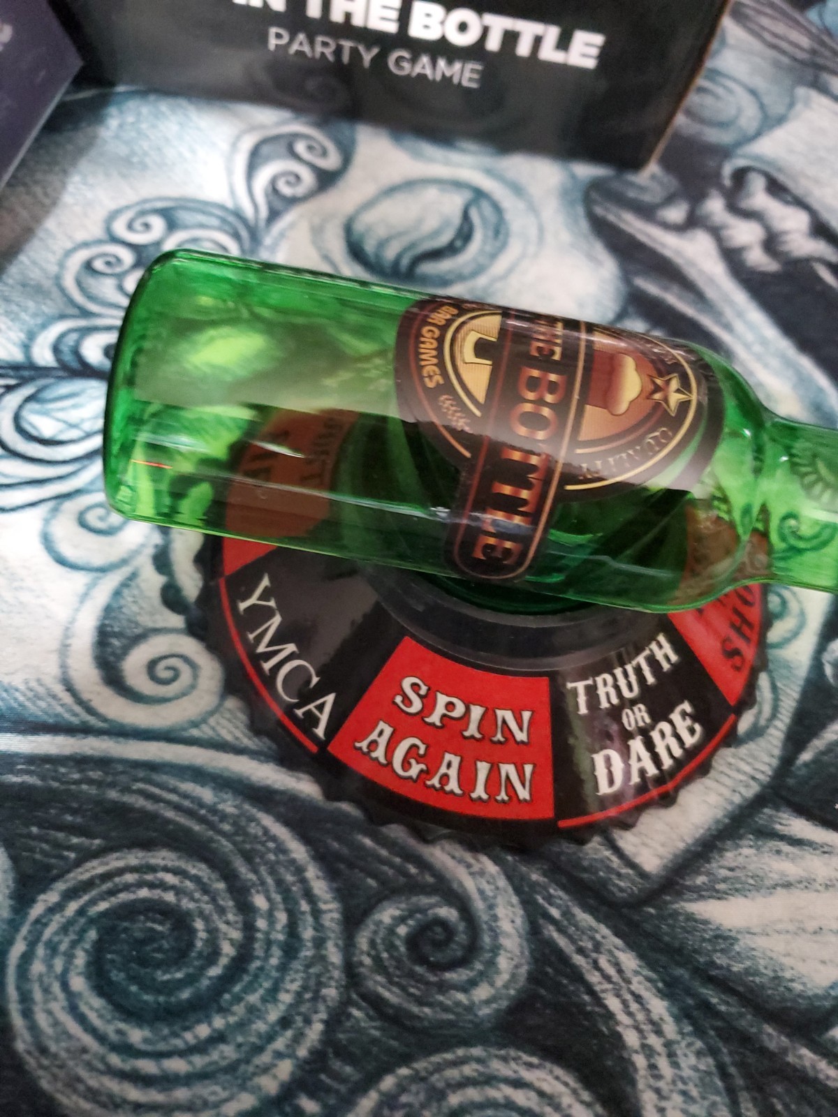 DONT GET DRUNK. THE ULTIMATE PARTY GAME NEW SEALED + Spin The Bottle Game.