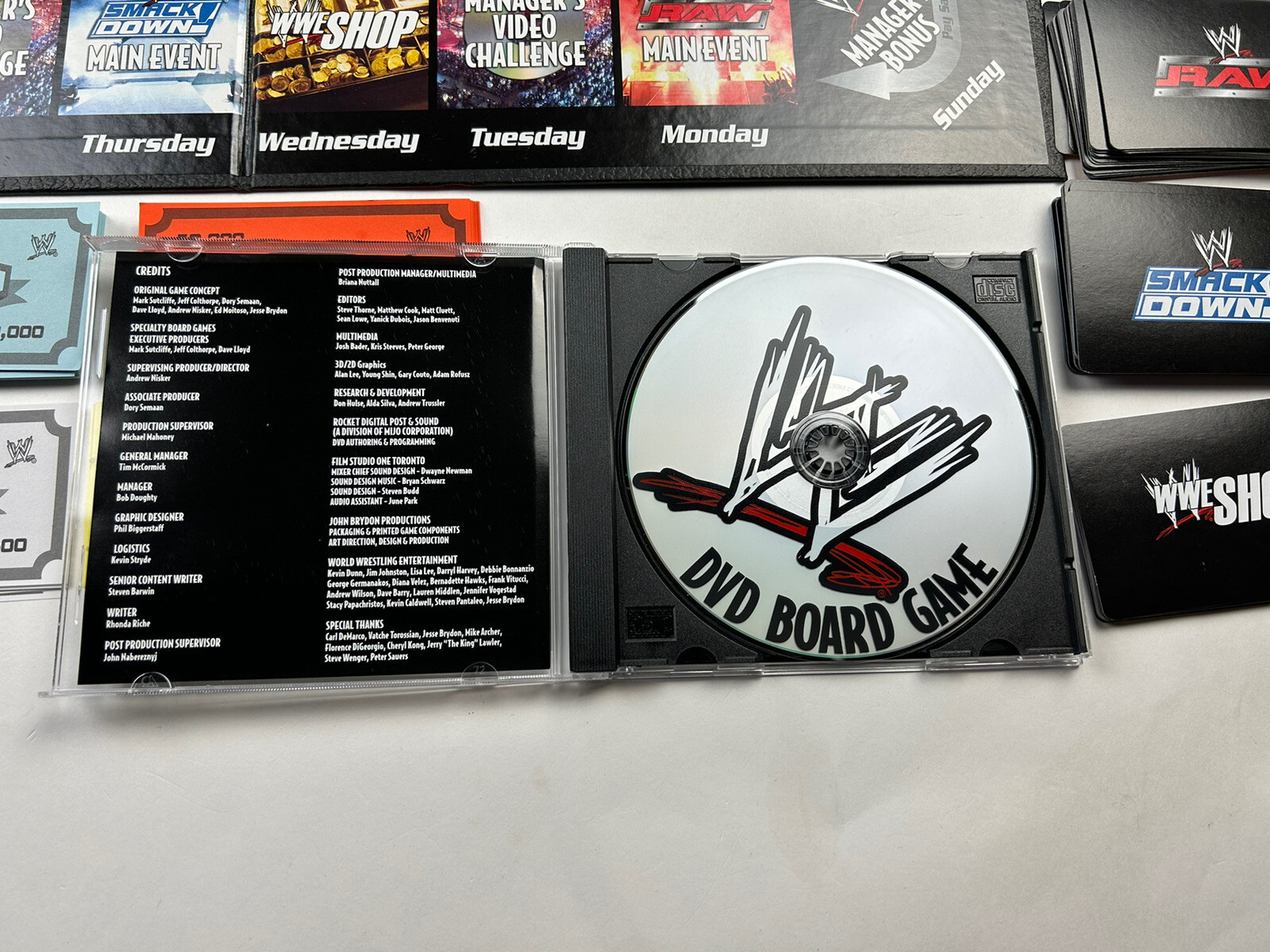 WWE Wrestling DVD Board Game Smackdown Raw Collectable WWF 2005 ~ COMPLETE