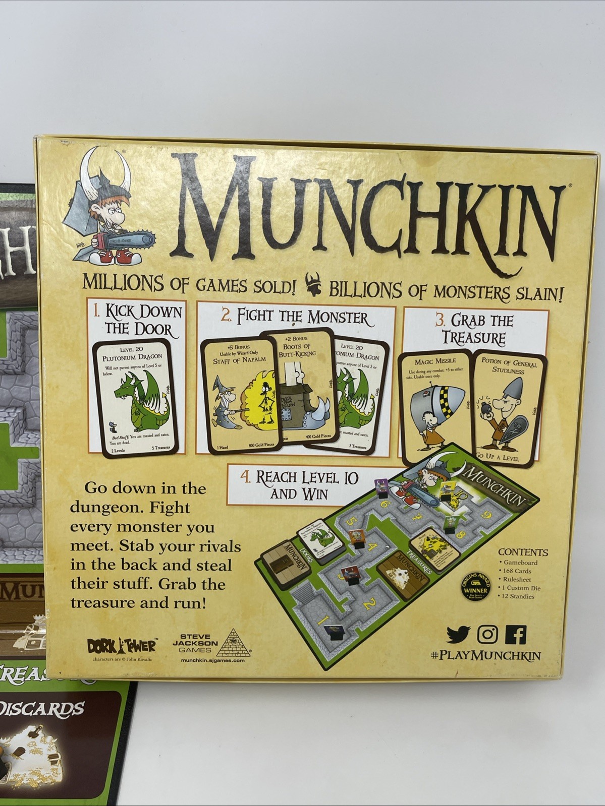 Munchkin Deluxe Board Game Steve Jackson Games EUC 1483 Complete Origins Award