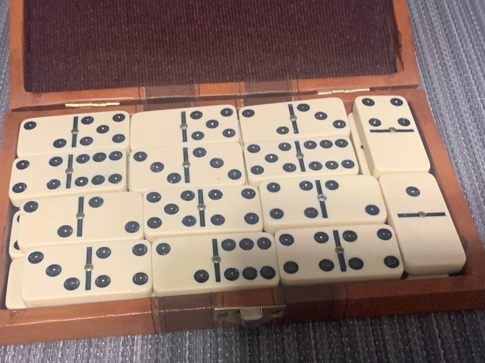 Vintage Dominoes Set Ivory Black 28 Tiles in Travel Case