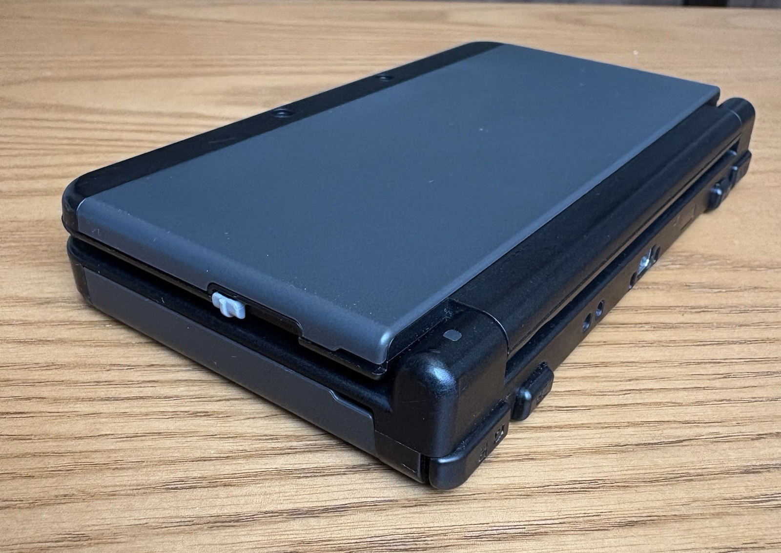 Nintendo new 3DS Black with original touch pen SD 4BG USB cable Used JP version