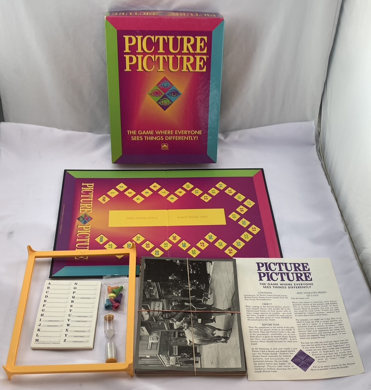 1992 Picture Picture Board Game by Golden Complete in Very Good Cond FREE SHIP