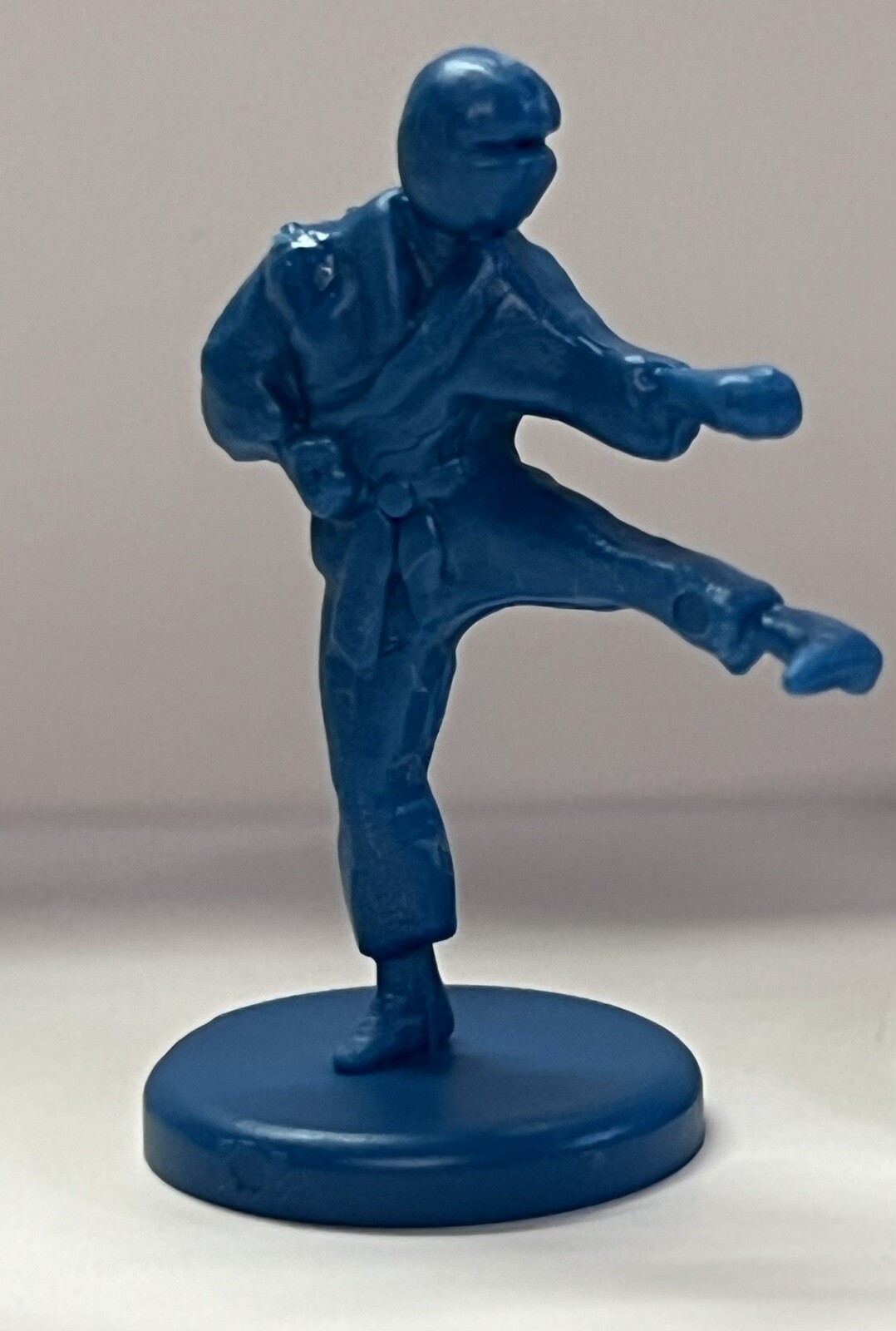 Vintage 1985 BRUCE LEE/ GREEN HORNET- 6 Set COLORED GAME PAWN PIECES UNIQUE RARE