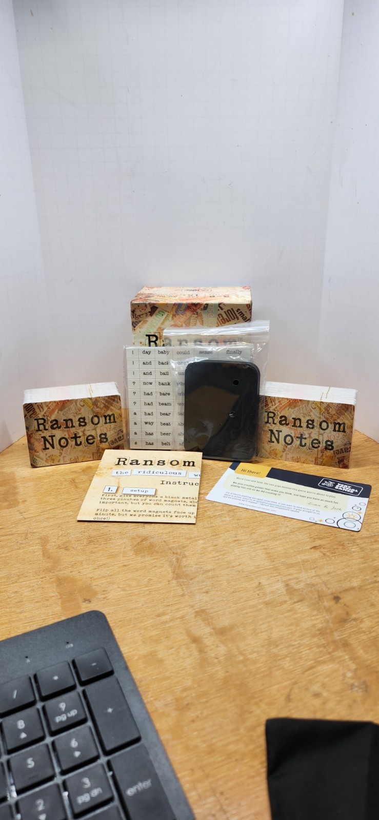 Ransom Notes House Party Edition The Ridiculous Word Magnet Game NEW SEALED