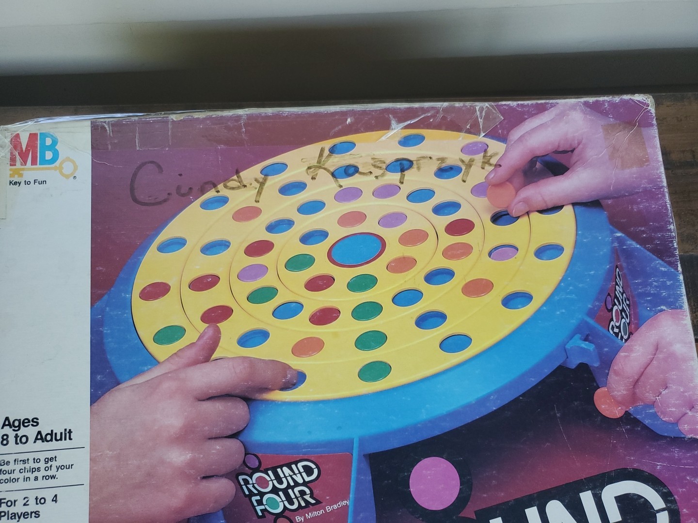 Vintage 1986 Milton Bradley Round Four Game Fun Family Game 2-4 players