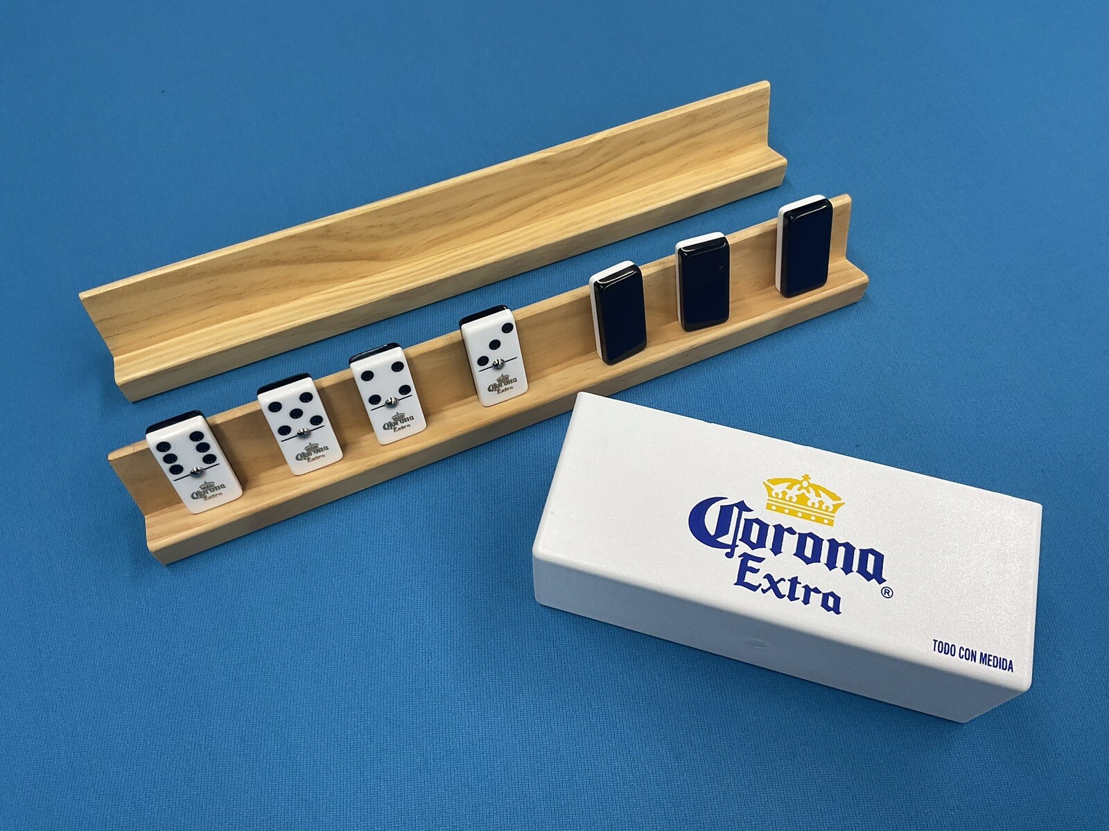 DOMINO CORONA WITH 2 WOOD HOLDERS * SIZE: 1 3/4 x 7/8 x 1/2 INCHES.