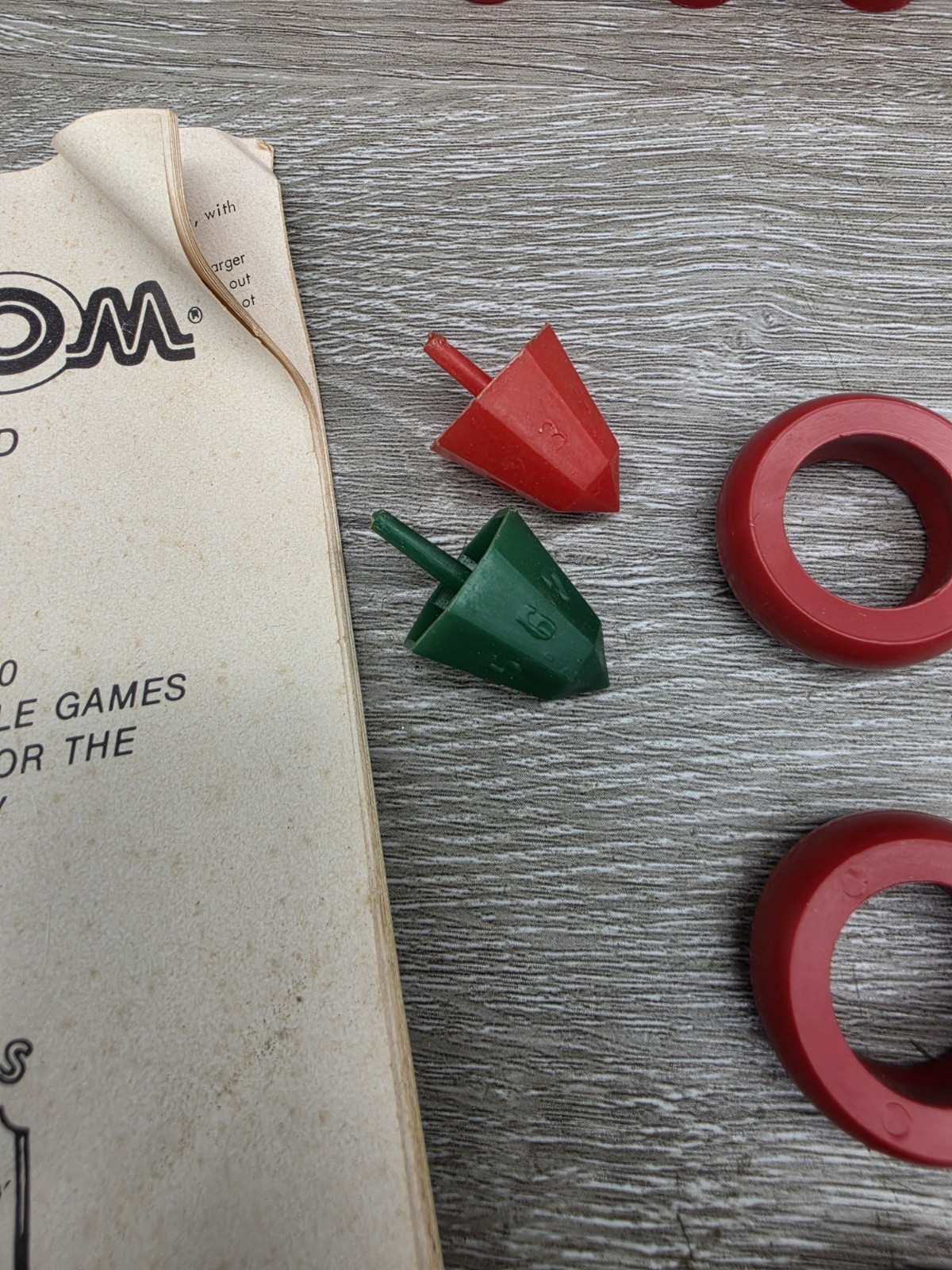 Lot of 38 Carrom Board Game Replacement Pieces And Instructions