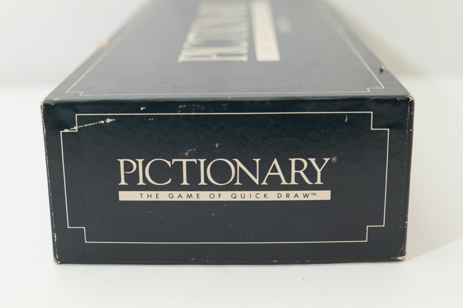 First Edition – Boxed PICTIONARY Drawing Game Original Vintage 1985 – COMPLETE 9