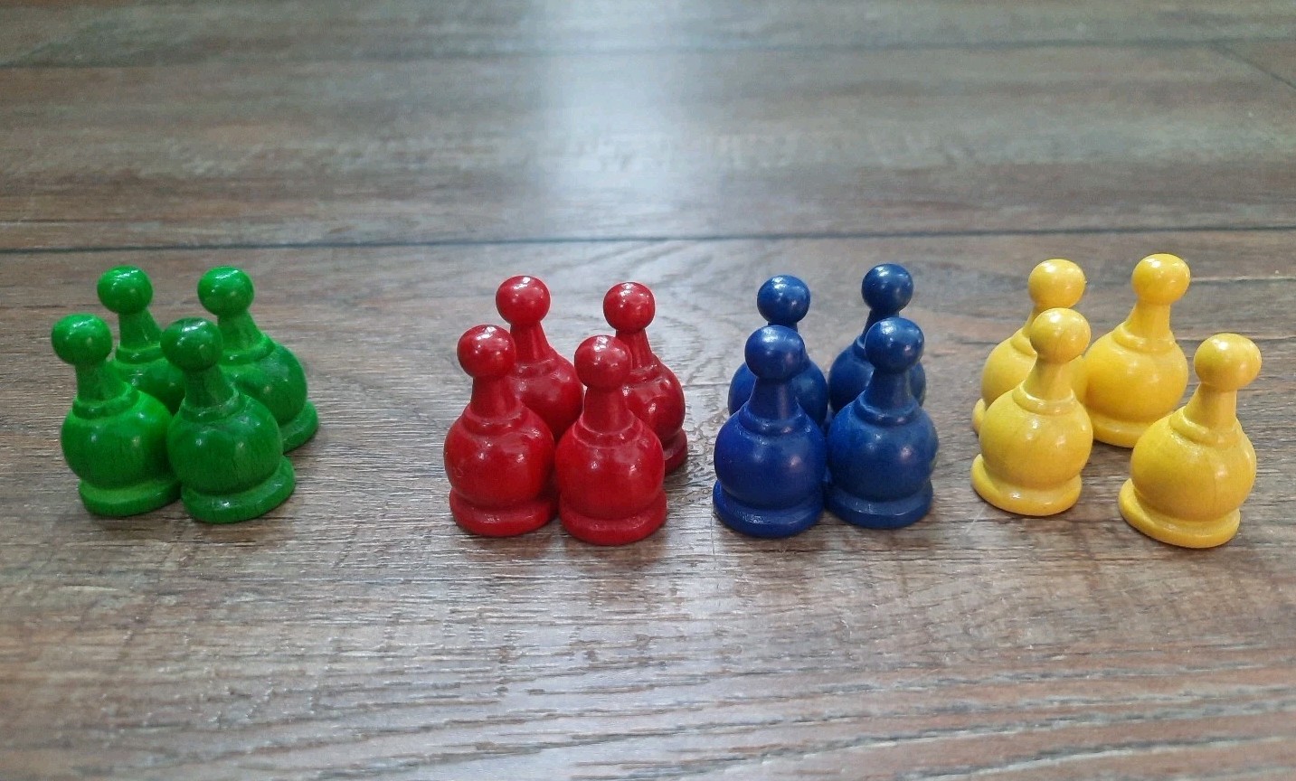 1975 Parcheesi Replacement Parts Lot 16 Pawns 6 Dice + 4 Cups Selchow & Righter