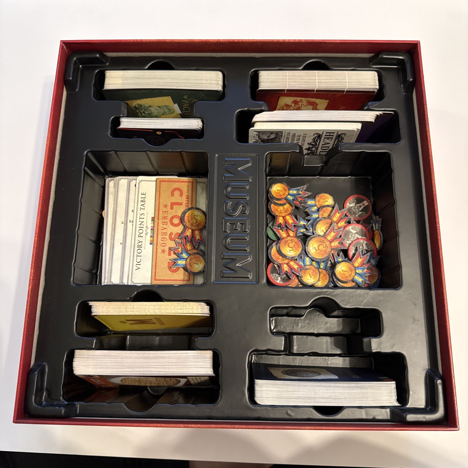 MUSEUM BOARD GAME english retail edition holy grail 100% Complete