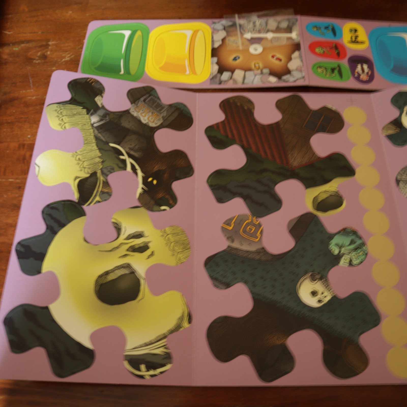 Spooky Family Board Games Lot Haunted Mansion Zombie Labyrinth Halloween