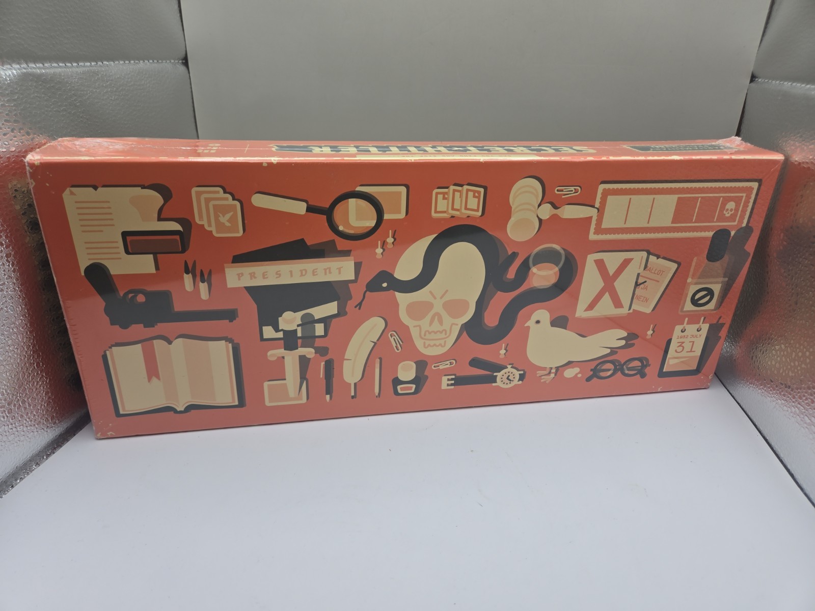 *NEW & SEALED* Secret Hltler Board Game Adult Strategy Betrayal Social Deduction