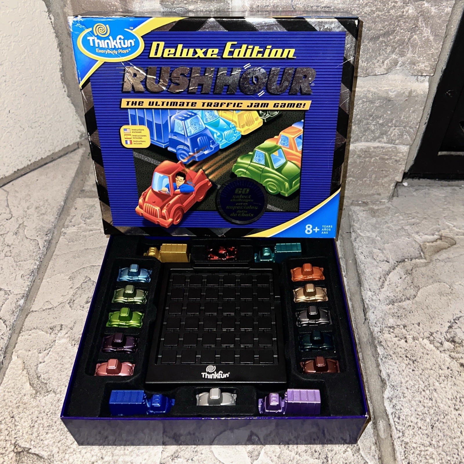 2006 Complete Rush Hour Deluxe Edition Traffic Jam Puzzle Board Game Think Fun