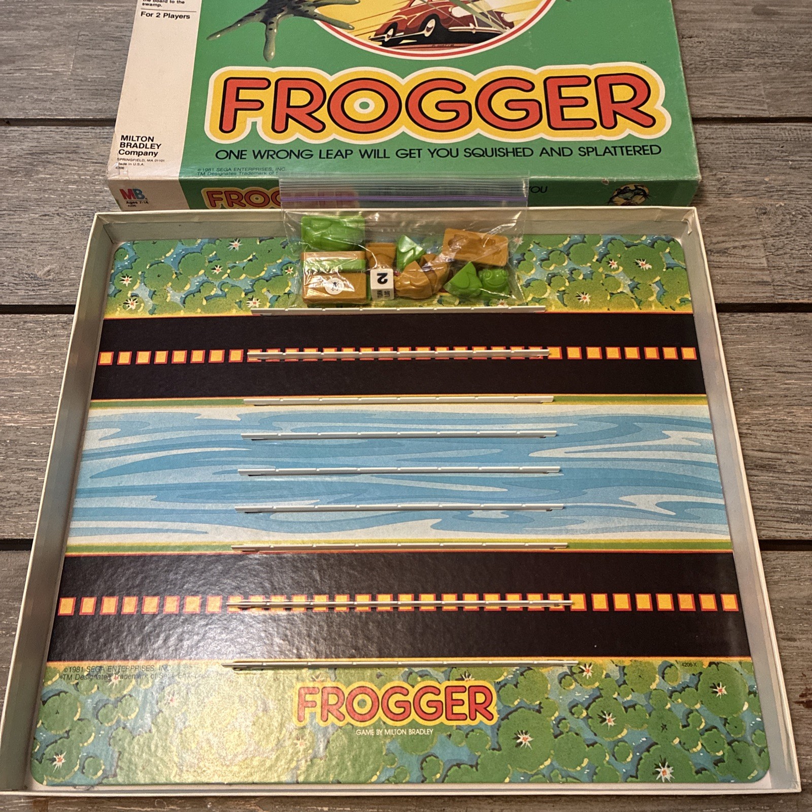 VINTAGE Frogger 1981 Milton Bradley Game Based On The Arcade Game – COMPLETE