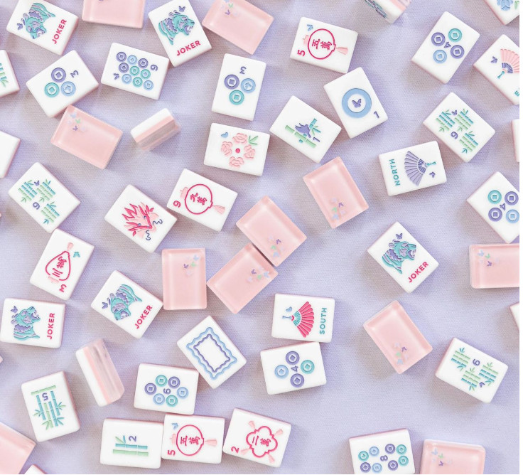 160 American Mahjong Tiles 3-Layer Acrylic pink Butterfly Pattern Engraved Set