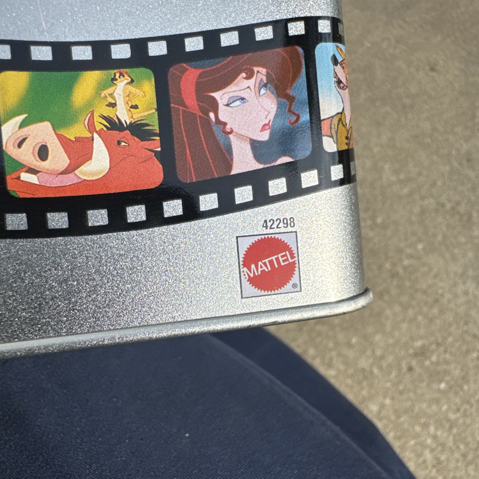 VINTAGE The Wonderful World of Disney Charades Game COMPLETE 1999 Tin