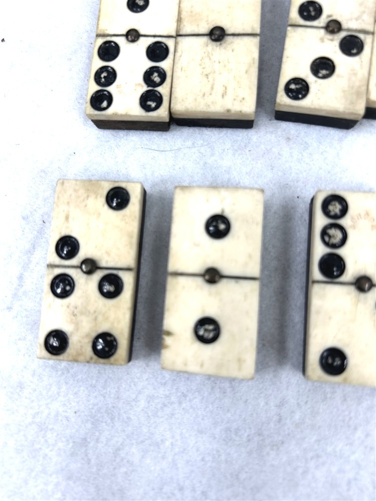 antique dominoes 27 & dice box Civil War Era hand made original period 1800