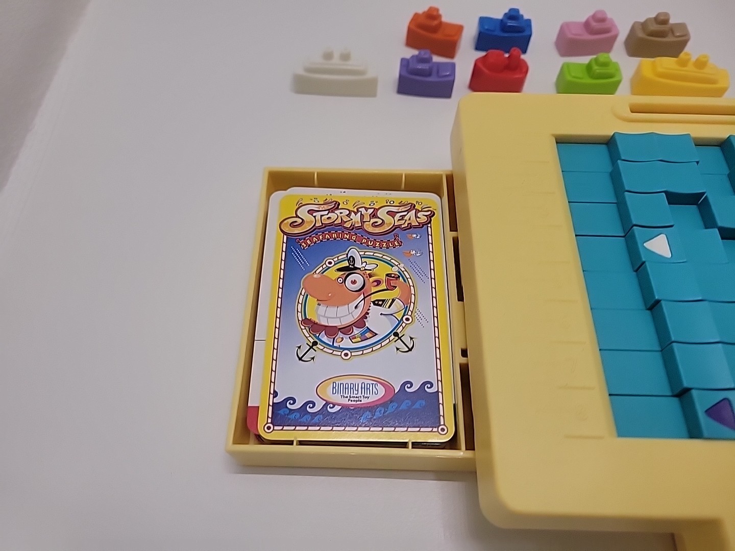 1998 Binary Arts Rush Hour Puzzle Game Stormy Seas 9 Boats With Cards