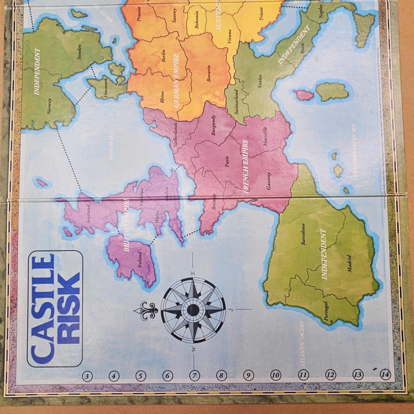 1990 Risk & Castle Risk Parker Brothers – Incomplete Set for Parts/Repair
