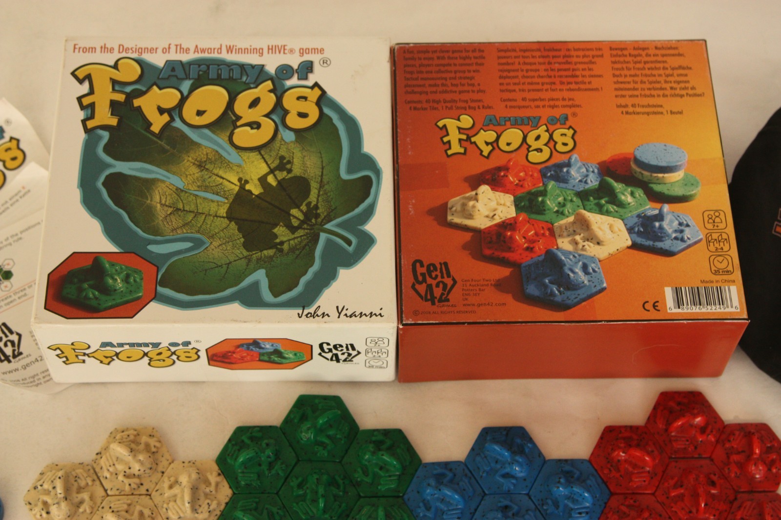 Army of Frogs – Strategy Board Game From The Designers of Hive