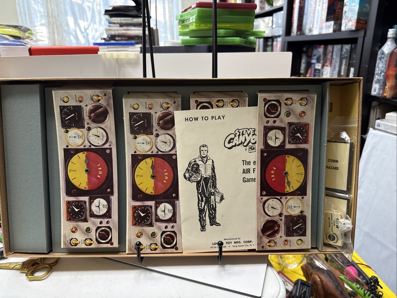 Lowell Toys Boardgame Steve Canyon Box Fair/VG