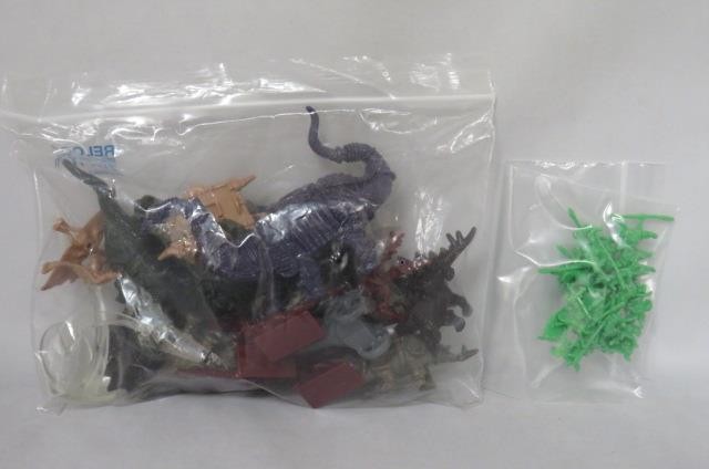 Schmidt: Die Schlacht Der Dinosaurier – Dinosaur Miniatures Board Game (NM) RARE