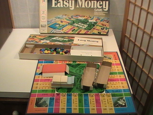 EASY MONEY GAME 1974 MILTON BRADLEY VINTAGE GAME COMPLETE