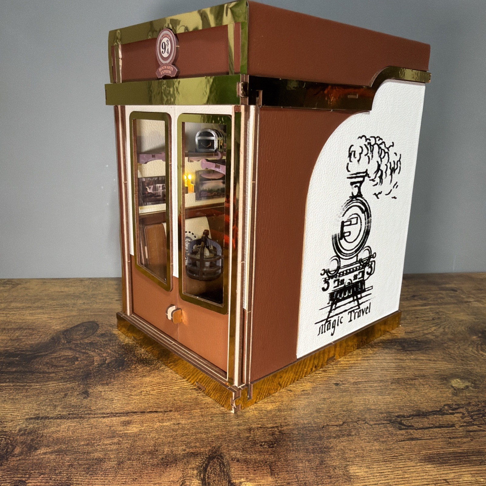 DIY Book Nook Kit Miniature Infinity Train Cabin 3D Puzzle Tonecheer – Harry P.