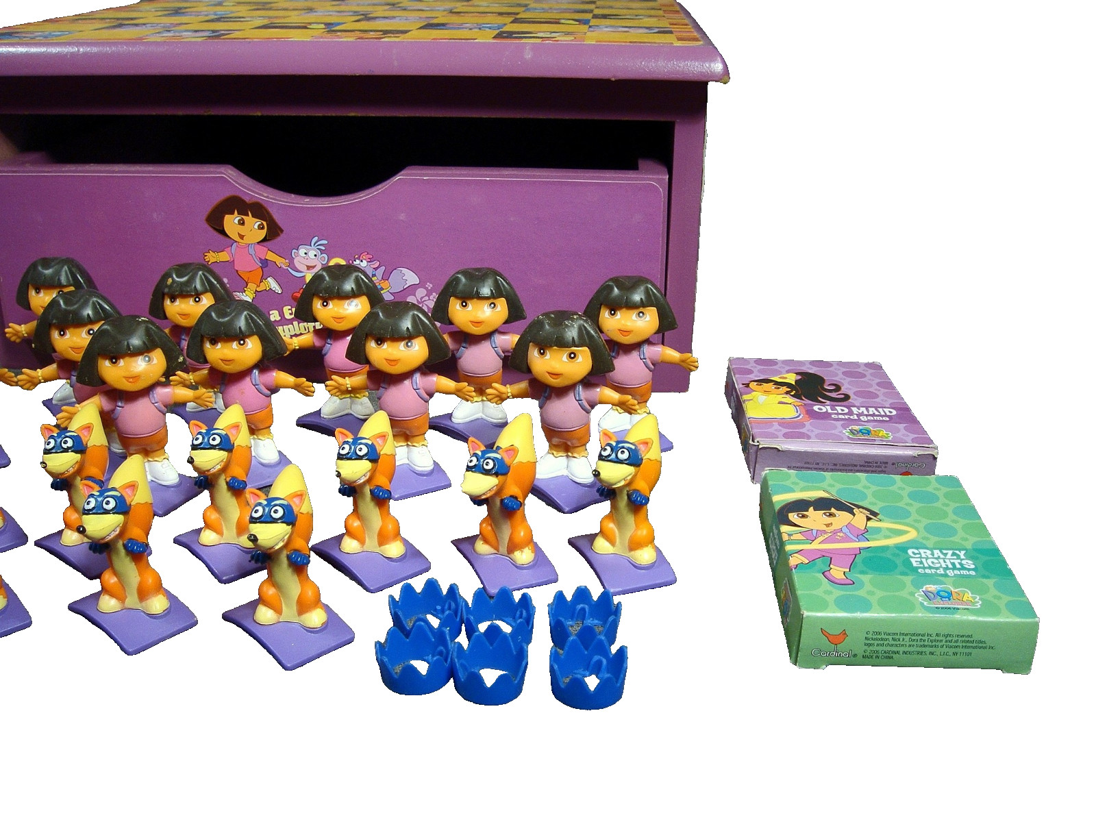 Dora The Explorer Wooden Checkers & Game Chest Dora Swiper Figure Pawns