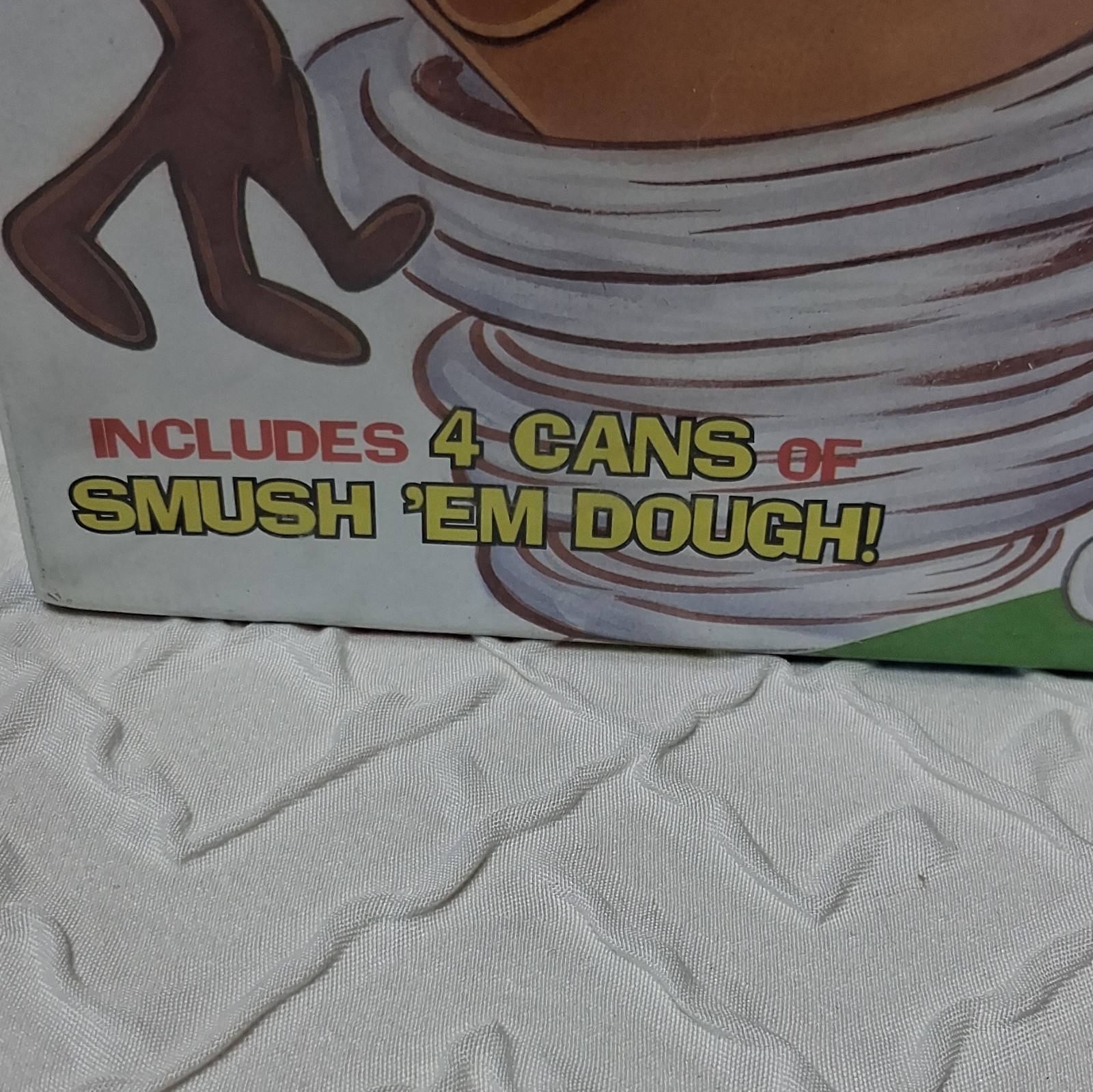 Tyco Games Looney Tunes Smush ‘Em Board Game w/ 4 Dough Cans 1994 MPN 7071