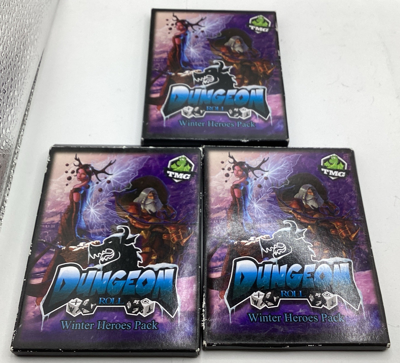3 Dungeon Roll – Winter Heroes Pack Box